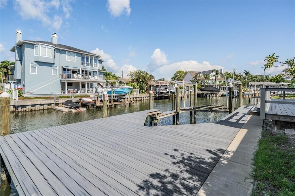 На продажу: $1,100,000 (3 спален, 2 ванн, 2416 Квадратных фут)