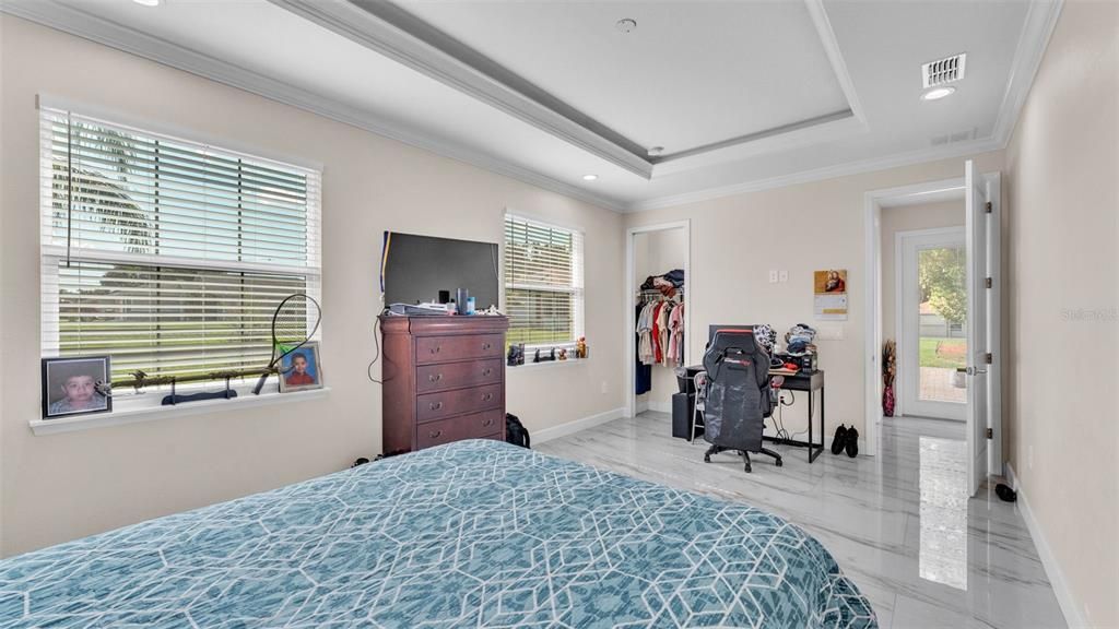 待售: $699,999 (4 贝兹, 4 浴室, 3050 平方英尺)