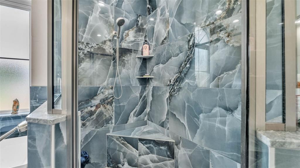 待售: $699,999 (4 贝兹, 4 浴室, 3050 平方英尺)