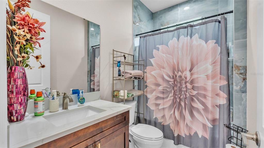 待售: $699,999 (4 贝兹, 4 浴室, 3050 平方英尺)