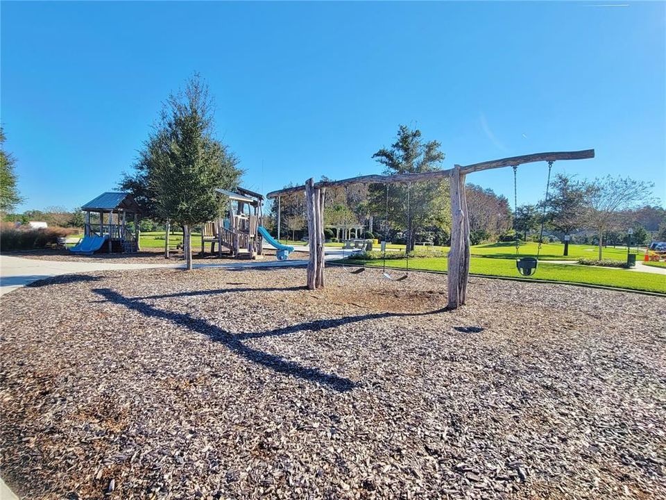 Active With Contract: $2,200 (3 beds, 2 baths, 1601 Square Feet)