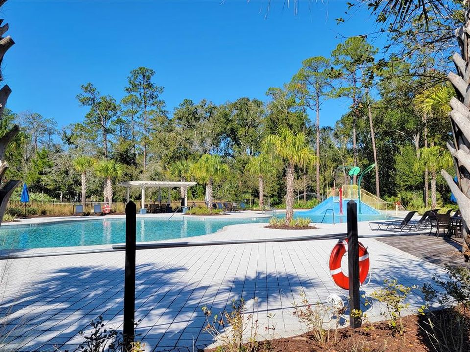 Active With Contract: $2,200 (3 beds, 2 baths, 1601 Square Feet)