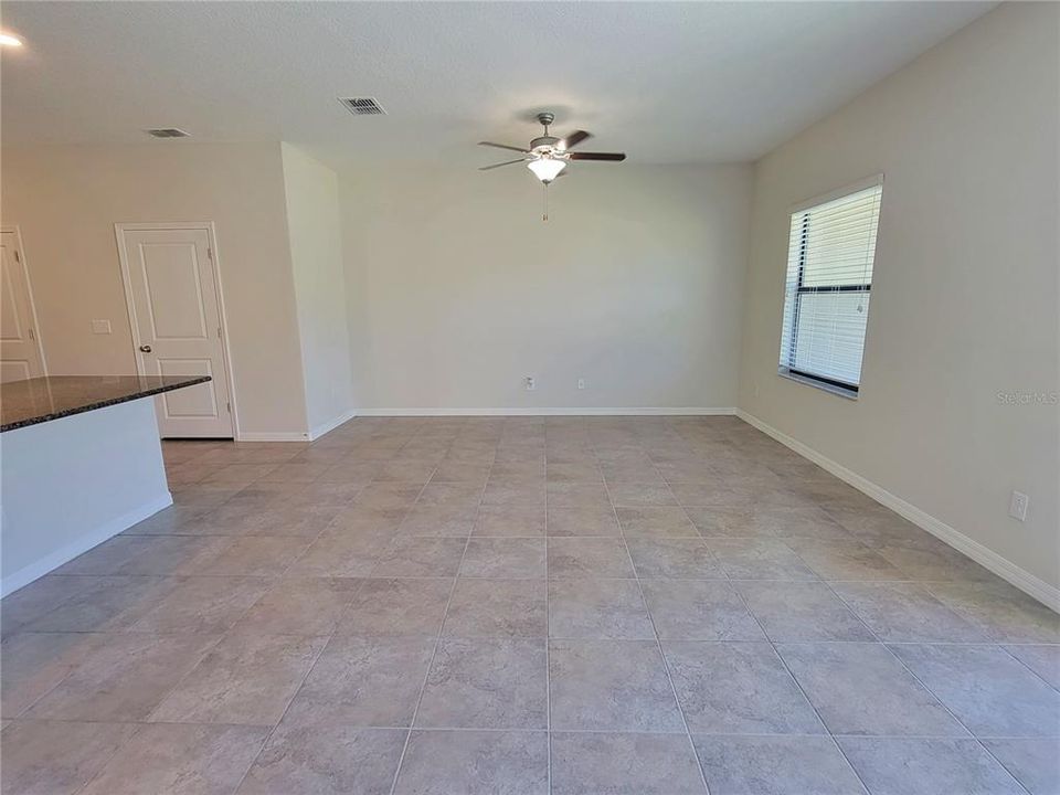 Active With Contract: $2,200 (3 beds, 2 baths, 1601 Square Feet)