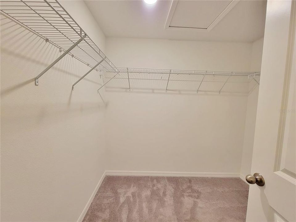 Active With Contract: $2,200 (3 beds, 2 baths, 1601 Square Feet)