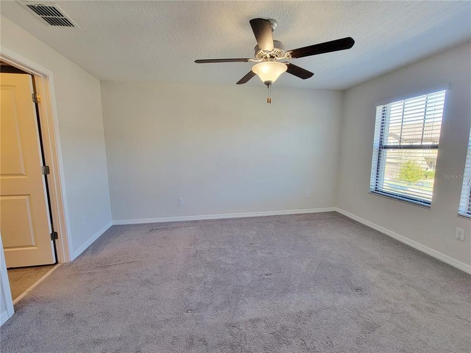 Active With Contract: $2,200 (3 beds, 2 baths, 1601 Square Feet)