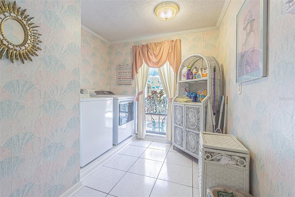 For Sale: $1,300,000 (3 beds, 2 baths, 2343 Square Feet)