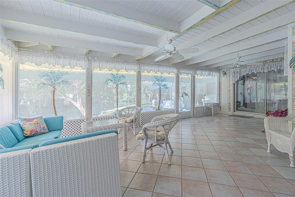 For Sale: $1,300,000 (3 beds, 2 baths, 2343 Square Feet)