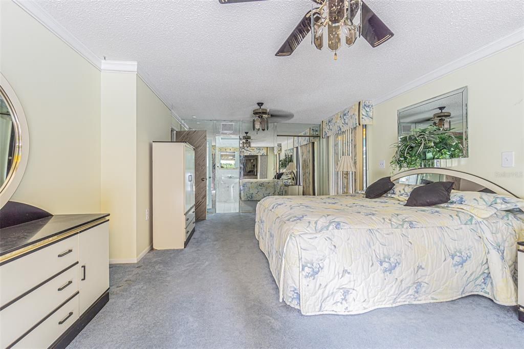 For Sale: $1,300,000 (3 beds, 2 baths, 2343 Square Feet)