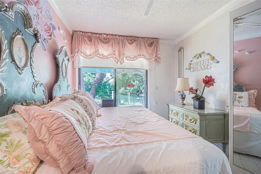 For Sale: $1,300,000 (3 beds, 2 baths, 2343 Square Feet)