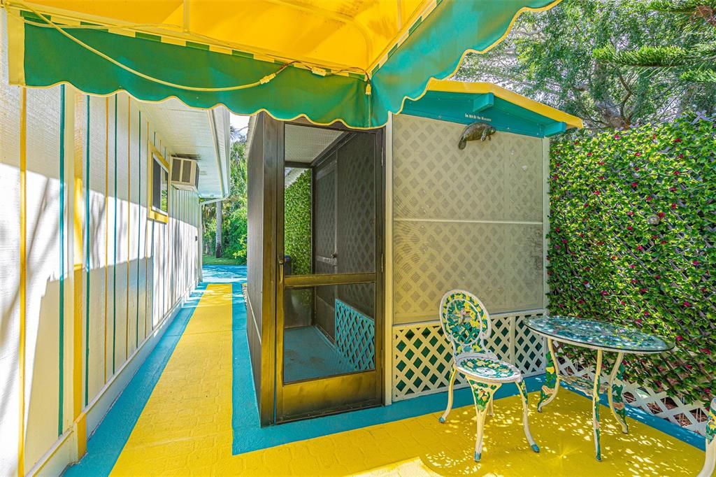 For Sale: $1,300,000 (3 beds, 2 baths, 2343 Square Feet)