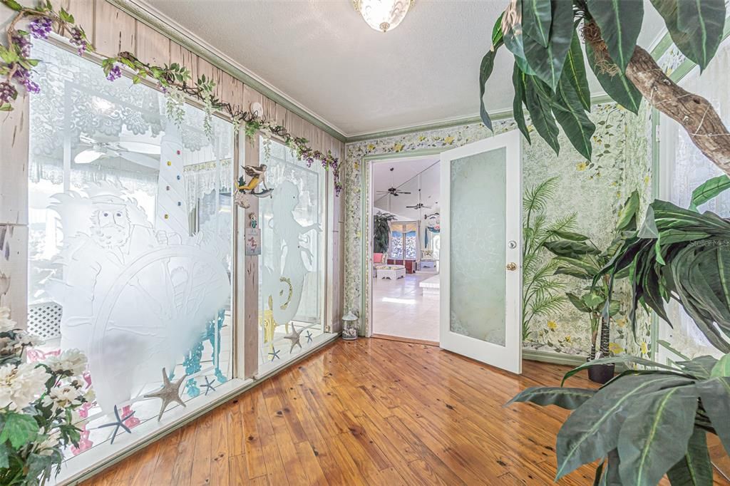 For Sale: $1,300,000 (3 beds, 2 baths, 2343 Square Feet)