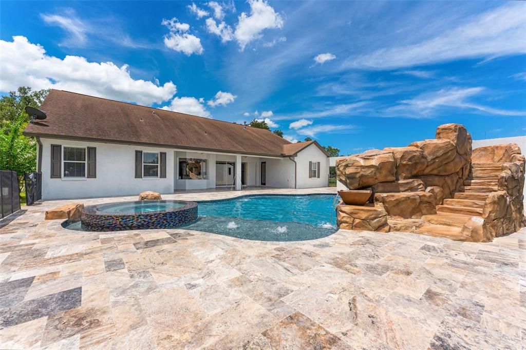 For Sale: $1,750,000 (5 beds, 4 baths, 3098 Square Feet)