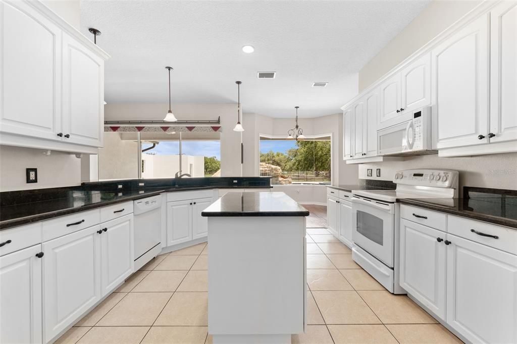 For Sale: $1,750,000 (5 beds, 4 baths, 3098 Square Feet)