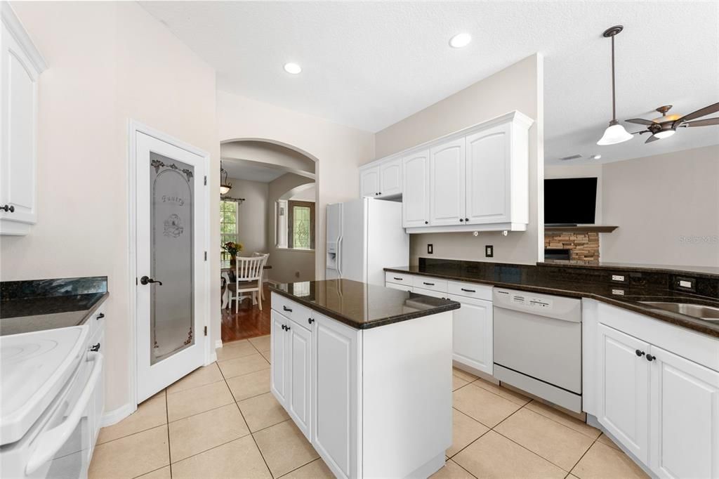 For Sale: $1,750,000 (5 beds, 4 baths, 3098 Square Feet)