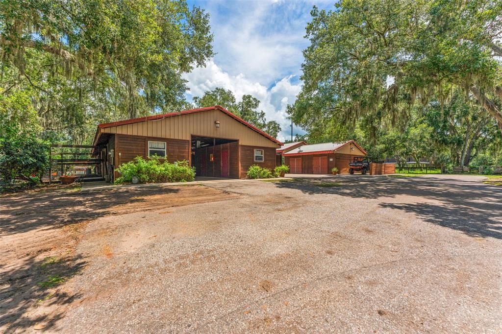 For Sale: $1,750,000 (5 beds, 4 baths, 3098 Square Feet)