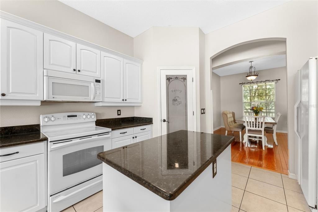 For Sale: $1,750,000 (5 beds, 4 baths, 3098 Square Feet)