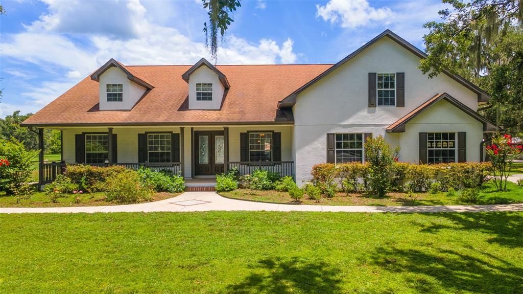 For Sale: $1,750,000 (5 beds, 4 baths, 3098 Square Feet)