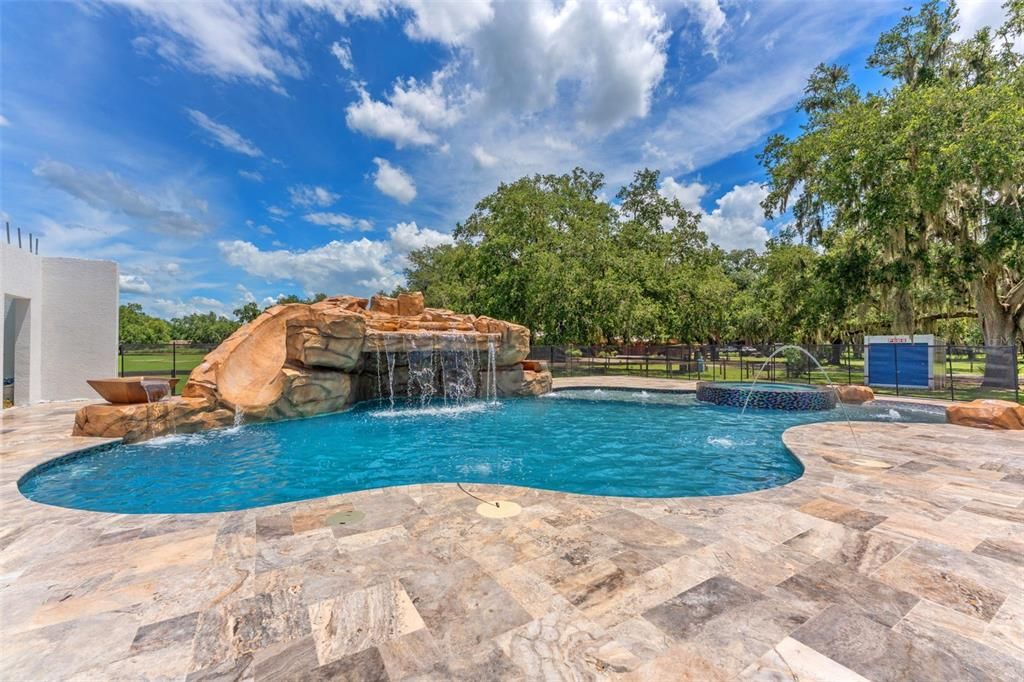 For Sale: $1,750,000 (5 beds, 4 baths, 3098 Square Feet)