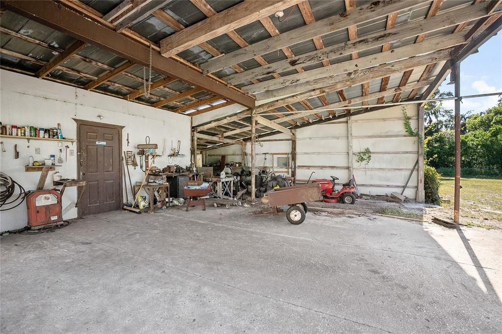 Active With Contract: $249,000 (3 beds, 1 baths, 1066 Square Feet)