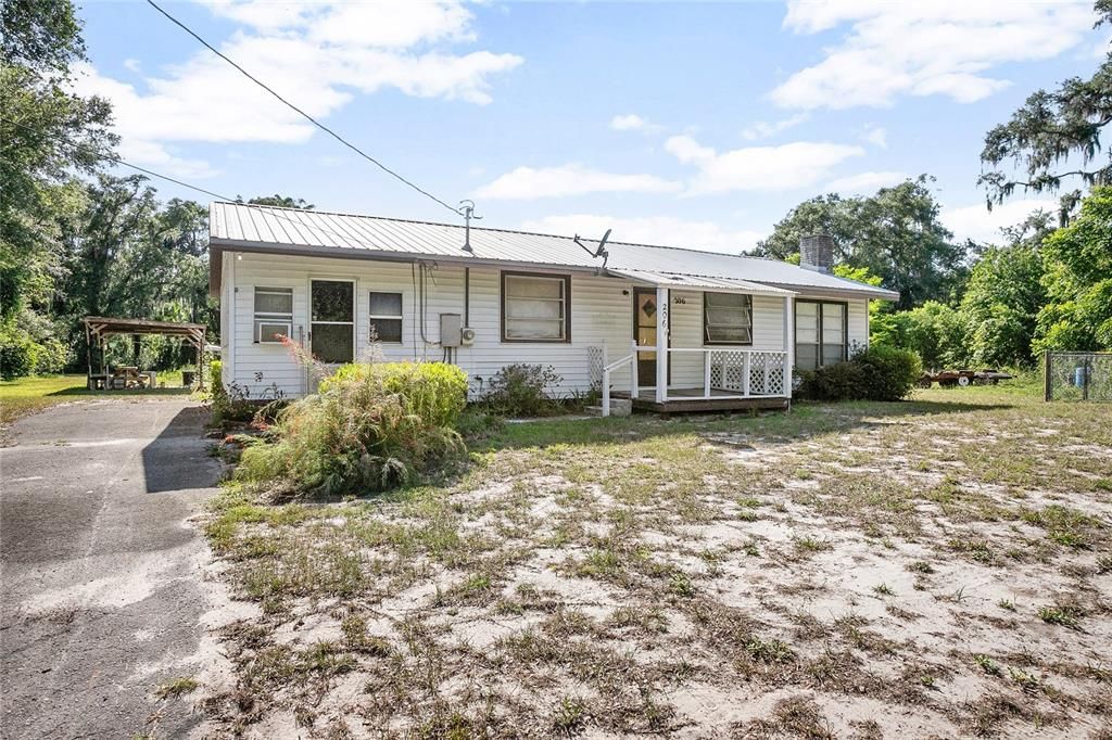 Active With Contract: $249,000 (3 beds, 1 baths, 1066 Square Feet)