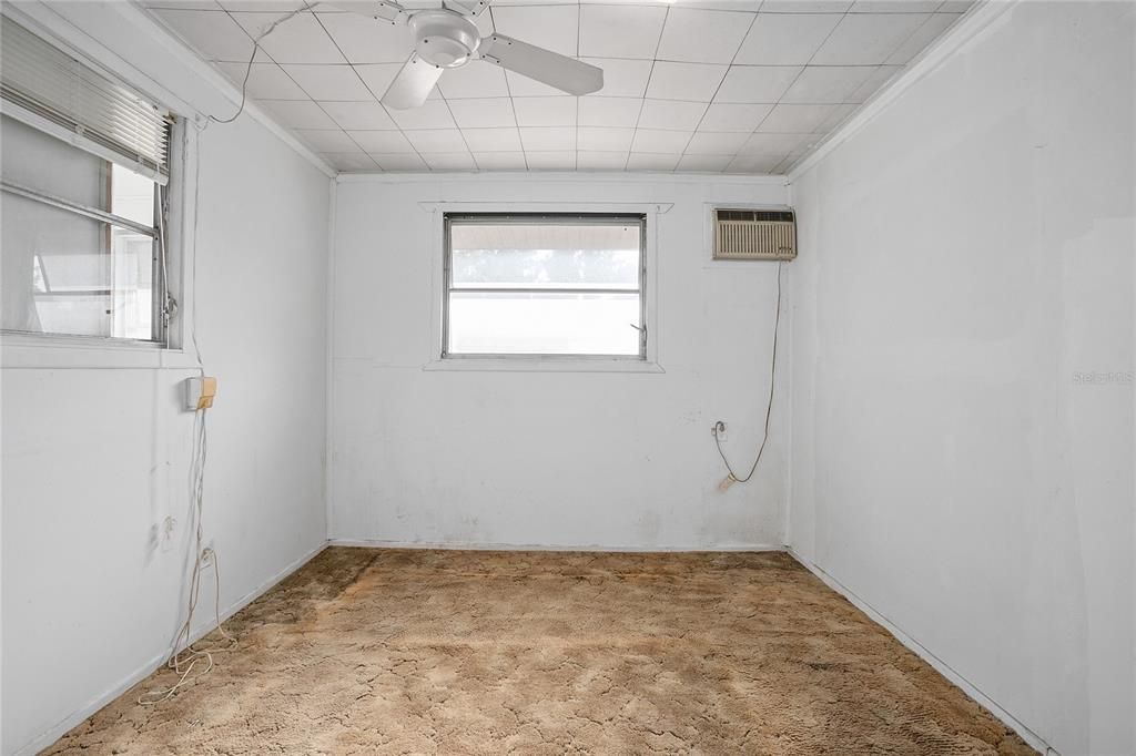 Active With Contract: $249,000 (3 beds, 1 baths, 1066 Square Feet)