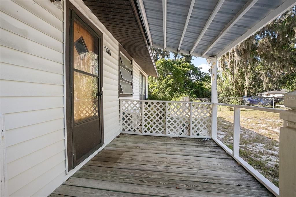 Active With Contract: $249,000 (3 beds, 1 baths, 1066 Square Feet)