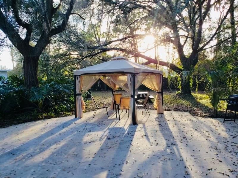 For Sale: $110,000 (2 beds, 1 baths, 672 Square Feet)