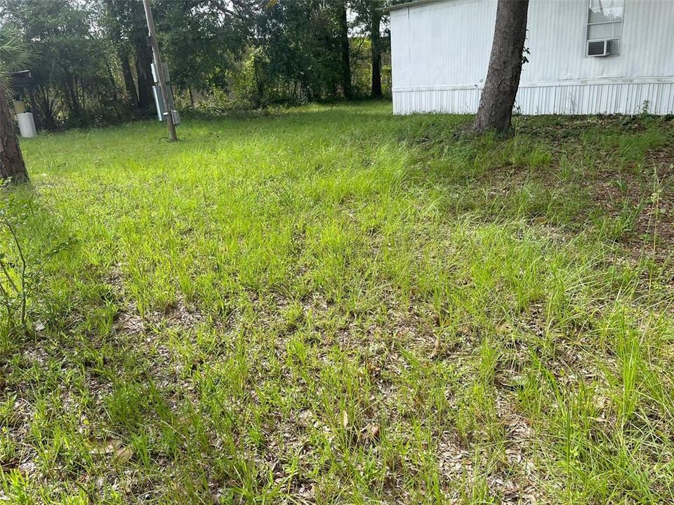 For Sale: $110,000 (2 beds, 1 baths, 672 Square Feet)