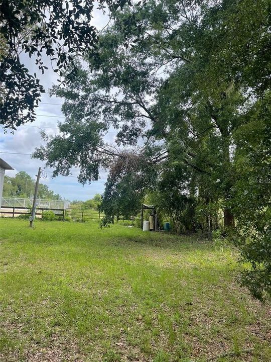 For Sale: $110,000 (2 beds, 1 baths, 672 Square Feet)