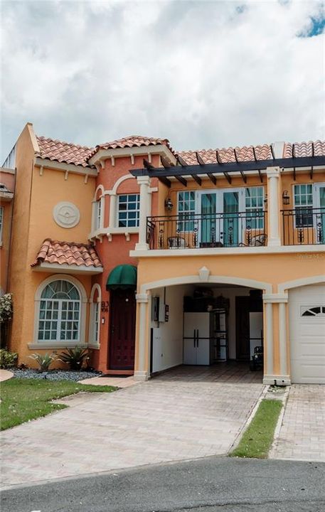 合同活跃: $445,000 (3 贝兹, 2 浴室, 2194 平方英尺)