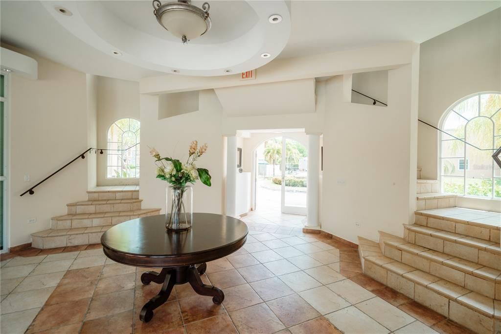 合同活跃: $445,000 (3 贝兹, 2 浴室, 2194 平方英尺)