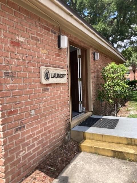 待售: $119,000 (1 贝兹, 1 浴室, 550 平方英尺)