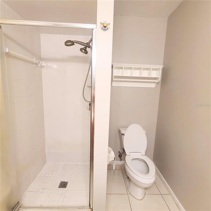 出租: $1,800 (2 贝兹, 2 浴室, 1304 平方英尺)