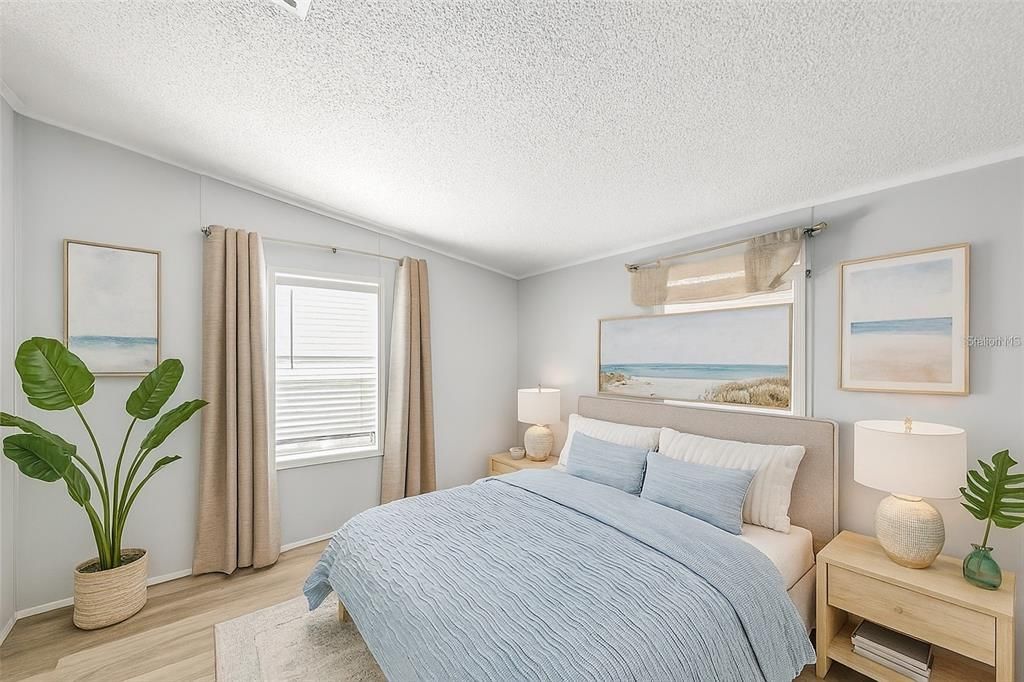 合同活跃: $180,000 (3 贝兹, 2 浴室, 1296 平方英尺)