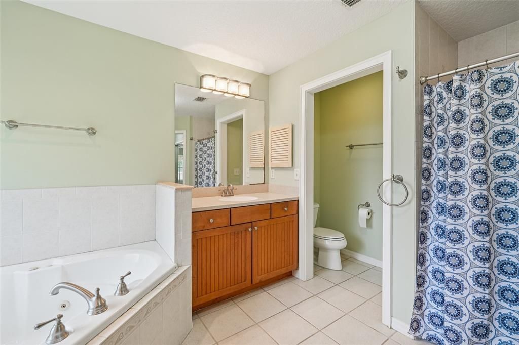 For Sale: $575,000 (4 beds, 2 baths, 2331 Square Feet)