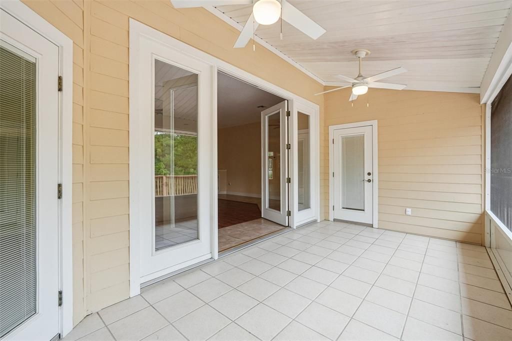 For Sale: $575,000 (4 beds, 2 baths, 2331 Square Feet)