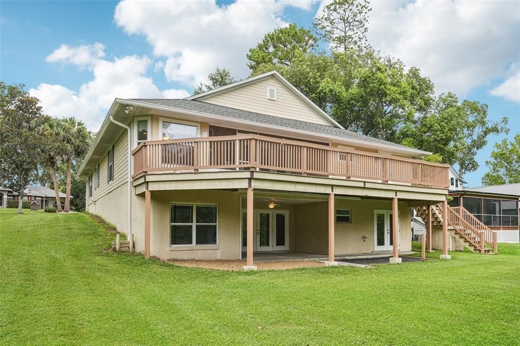 For Sale: $575,000 (4 beds, 2 baths, 2331 Square Feet)