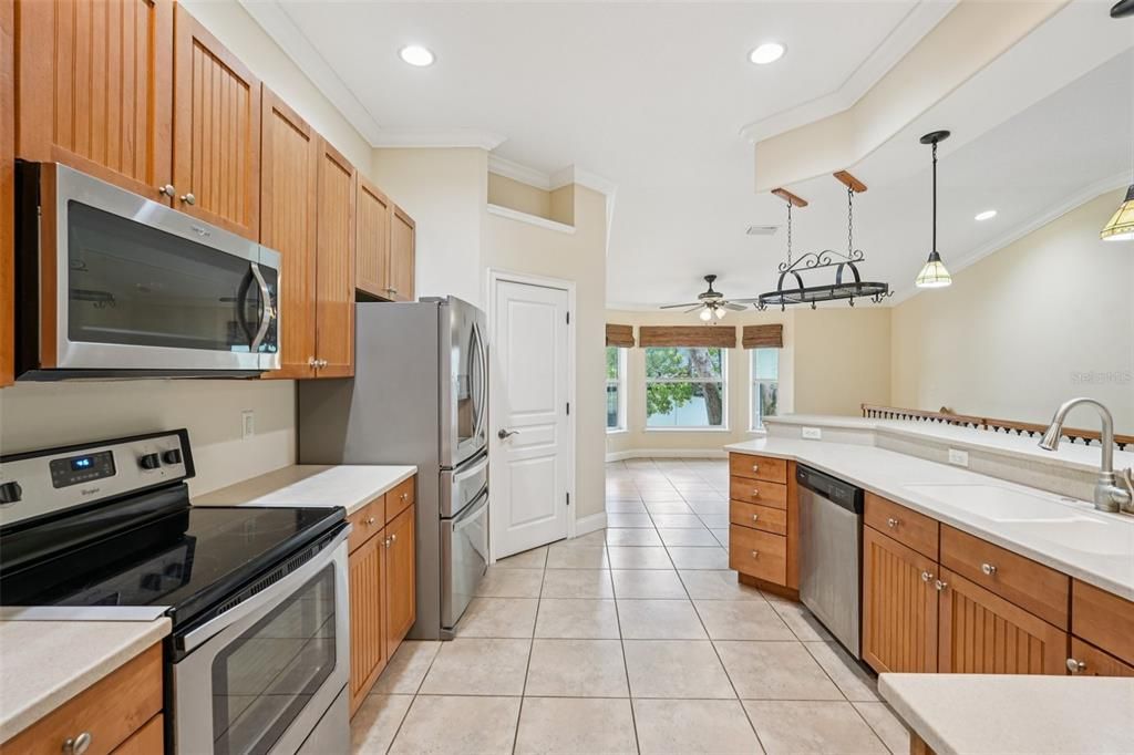 For Sale: $575,000 (4 beds, 2 baths, 2331 Square Feet)