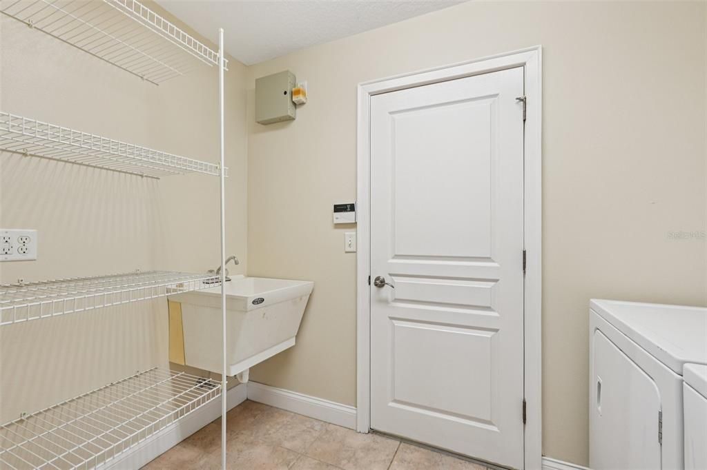 For Sale: $575,000 (4 beds, 2 baths, 2331 Square Feet)