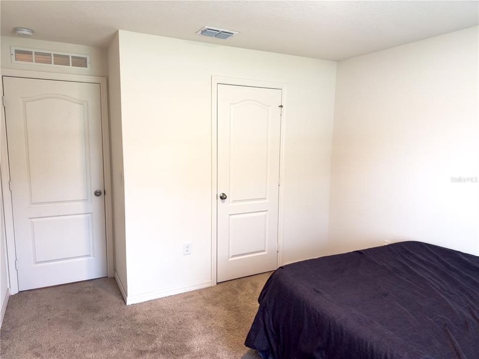 Activo con contrato: $325,000 (3 camas, 2 baños, 1694 Pies cuadrados)