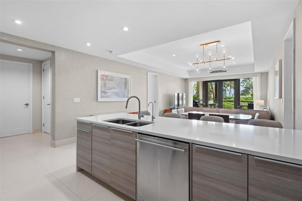 For Sale: $3,250,000 (2 beds, 3 baths, 1823 Square Feet)