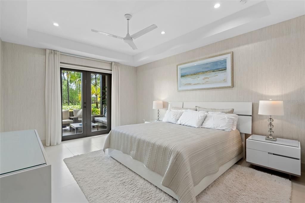 For Sale: $3,250,000 (2 beds, 3 baths, 1823 Square Feet)