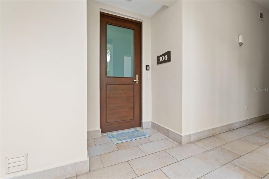 For Sale: $3,250,000 (2 beds, 3 baths, 1823 Square Feet)