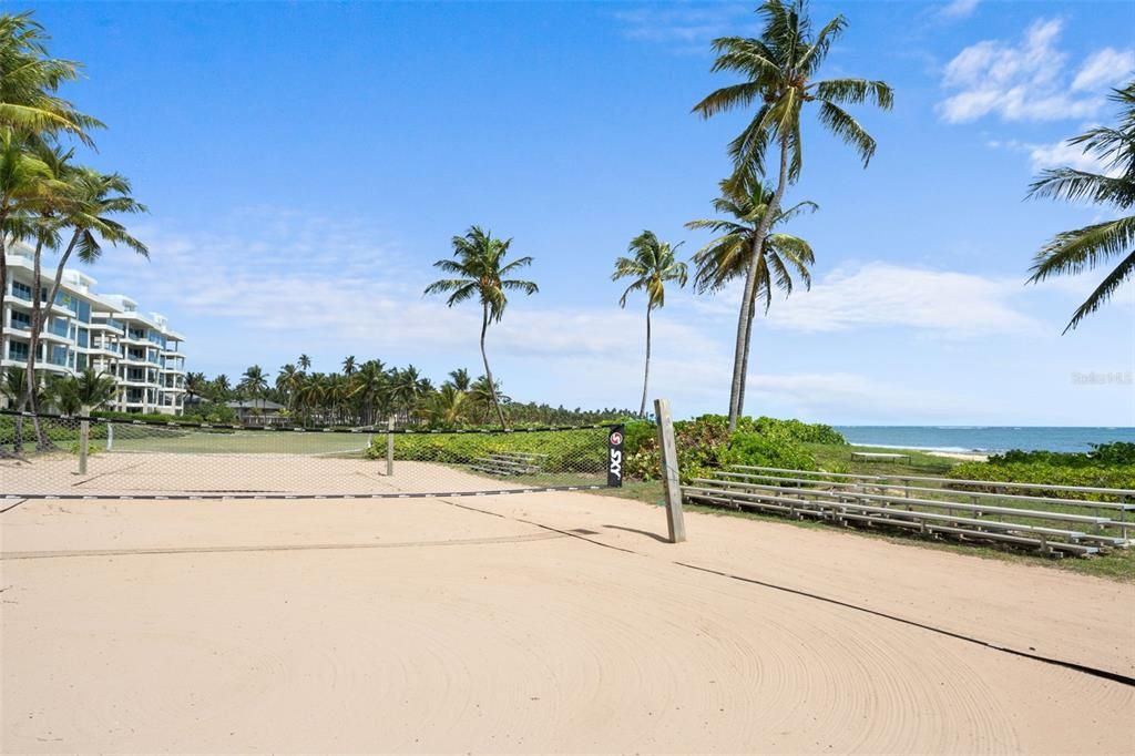 For Sale: $3,250,000 (2 beds, 3 baths, 1823 Square Feet)