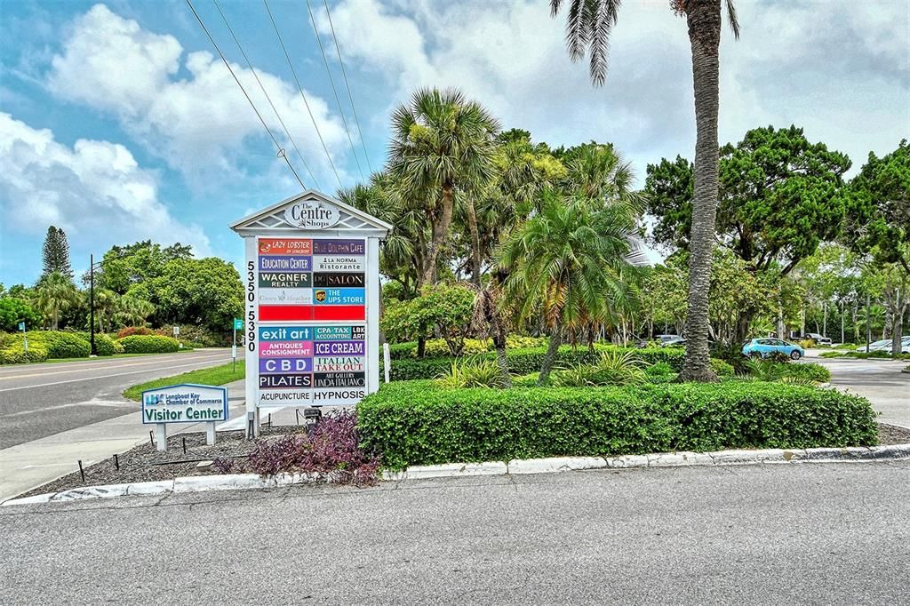 Active With Contract: $1,350,000 (3 beds, 2 baths, 2246 Square Feet)