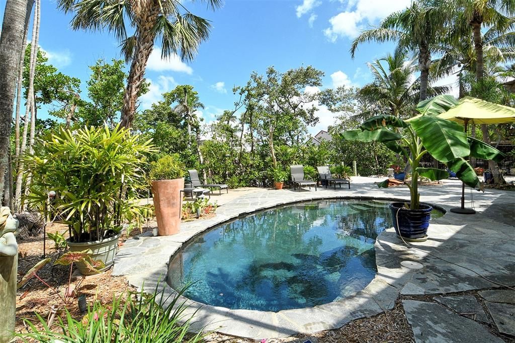Active With Contract: $1,350,000 (3 beds, 2 baths, 2246 Square Feet)