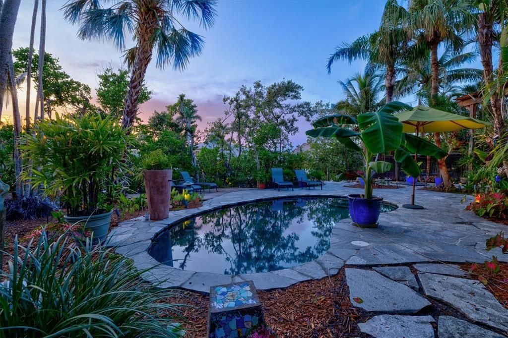 Active With Contract: $1,350,000 (3 beds, 2 baths, 2246 Square Feet)