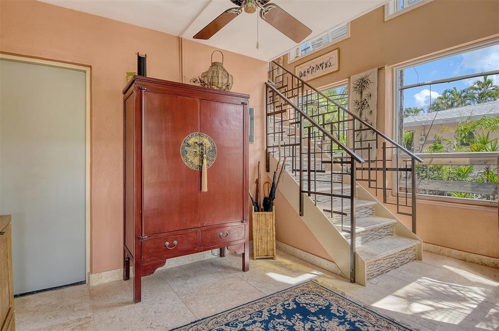 Active With Contract: $1,350,000 (3 beds, 2 baths, 2246 Square Feet)