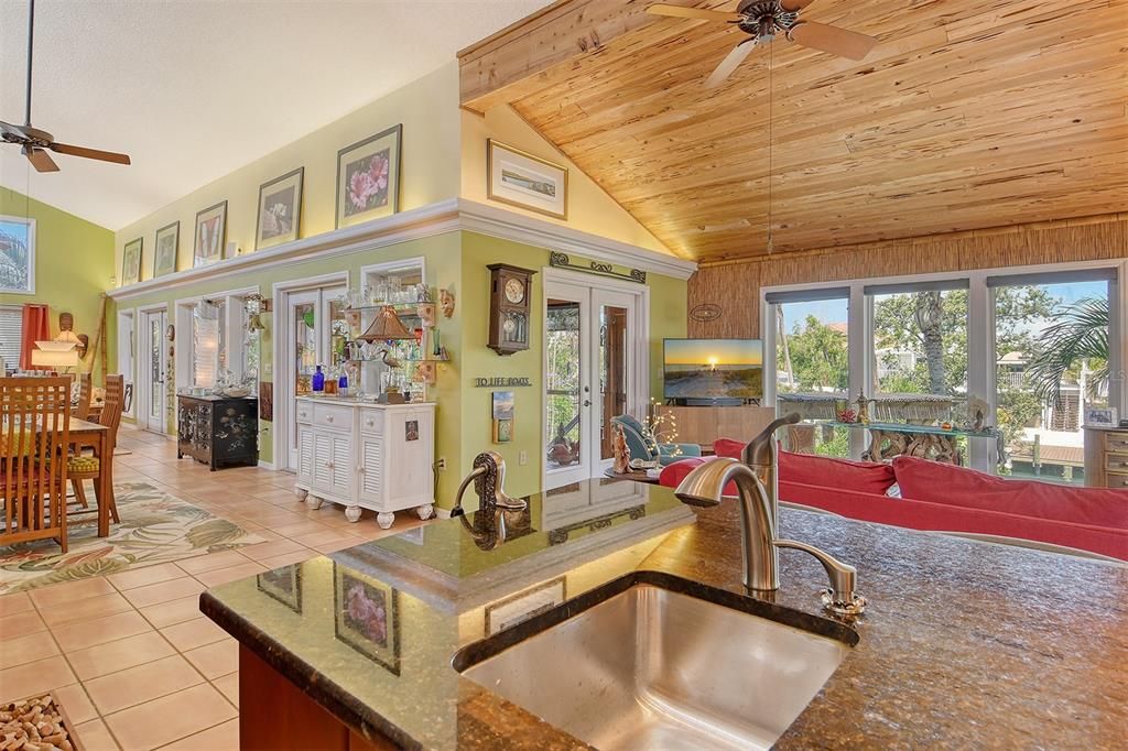 Active With Contract: $1,350,000 (3 beds, 2 baths, 2246 Square Feet)