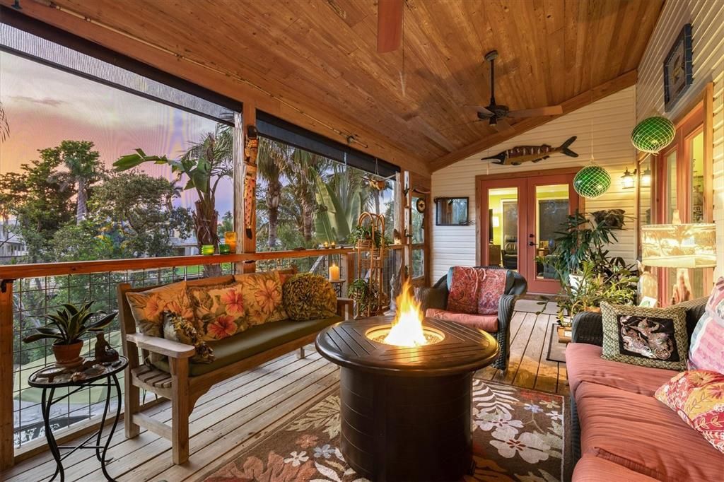 Active With Contract: $1,350,000 (3 beds, 2 baths, 2246 Square Feet)